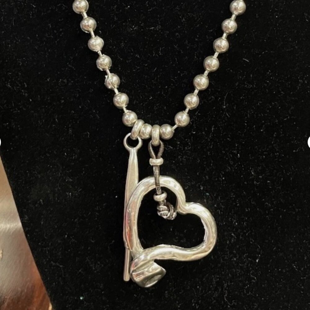 Uno De 50 Statement Long Ball Beaded Necklace Love Heart Charm Silver Snowflake